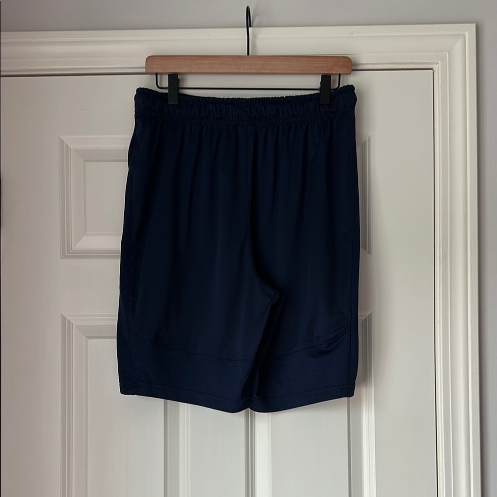Nike Men's Navy Blue Shorts - Picture 4 of 5